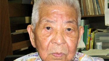 FILE - Tsutomu Yamaguchi poses during a news conference at Nagasaki City Hall in Nagasaki, southwestern Japan, in this July 20, 2007 file photo. Yamaguchi, the only person officially recognized as a survivor of both the Hiroshima and Nagasaki atomic bombi 