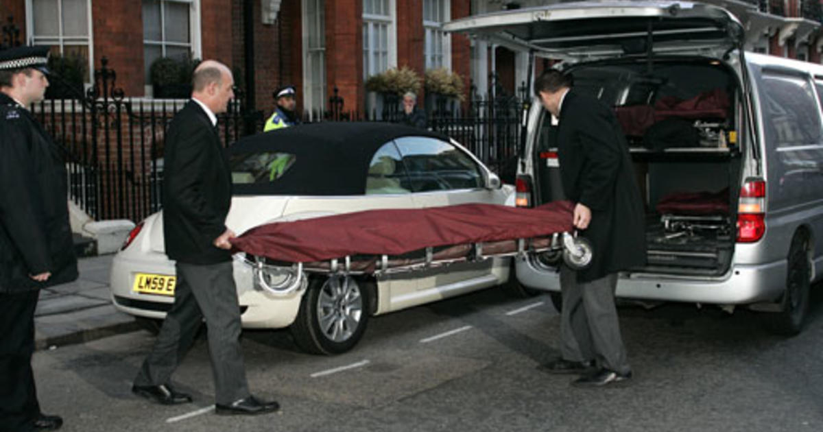 In Pictures: British fashion bad boy Alexander McQueen found dead