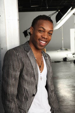 AI9_TodrickHall-outside_012.jpg 
