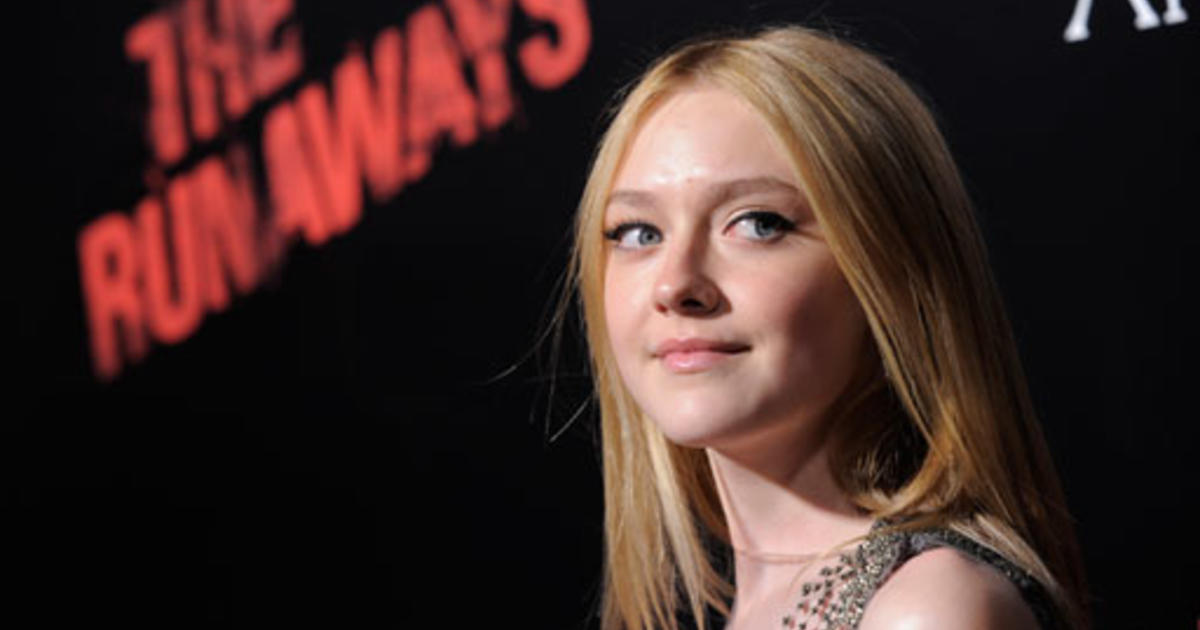 Dakota Fanning's Latest Role: Homecoming Queen - CBS News