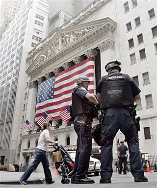 06-wall-street.jpg 