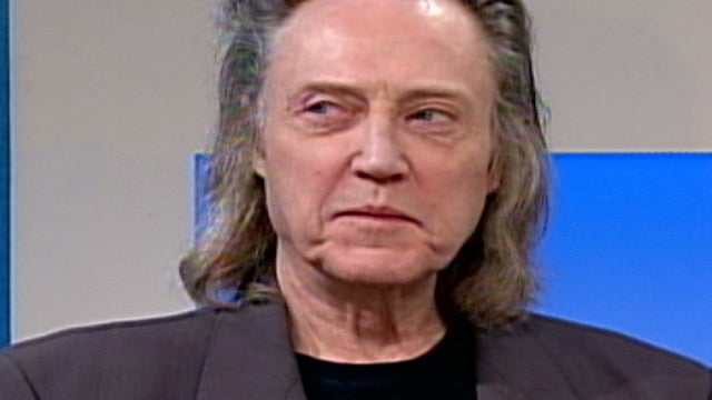 es_0522_EARCOF_WALKEN.jpg 