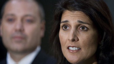 Nikki_Haley_370x278.jpg 