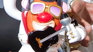elvis_potatohead_press_370.jpg 