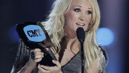 Carrie-Underwood-CMT-Show2.jpg 