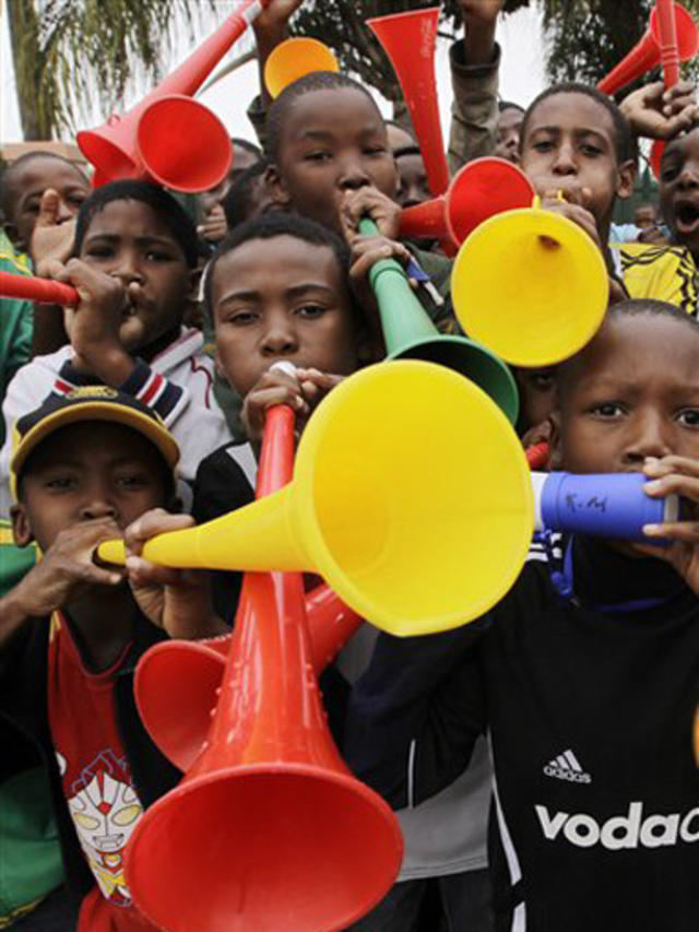 Vuvuzela: The Buzz of the World Cup, Travel