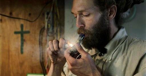 what happens in your body when you smoke a cigarette How smoking affects you