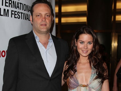Kyla Weber and Vince Vaughn Expecting a Baby - CBS News