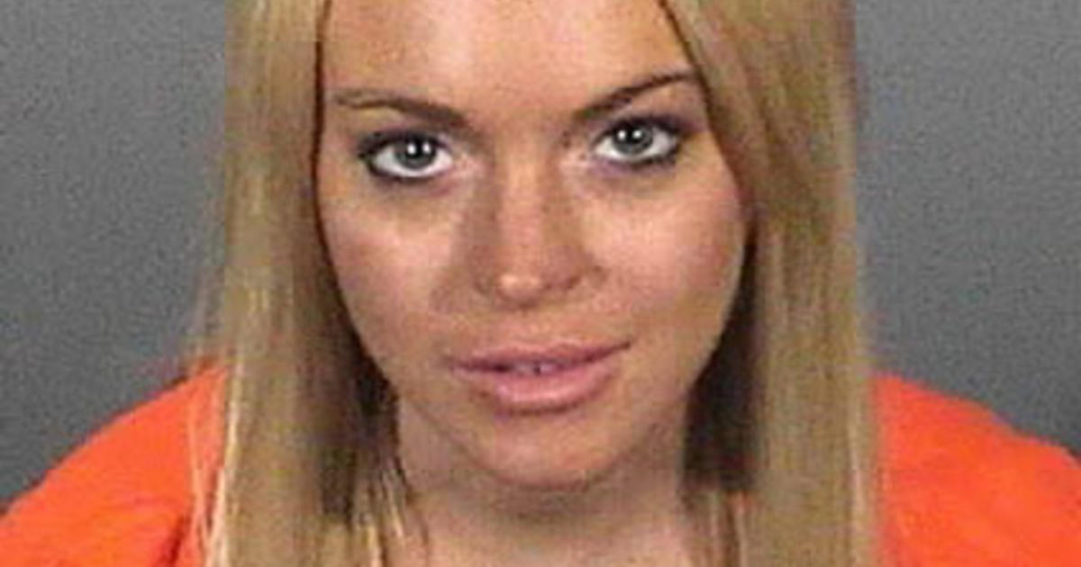 Lindsay Lohan Porn Legs Spread - Lindsay Lohan Heads to Jail - CBS News