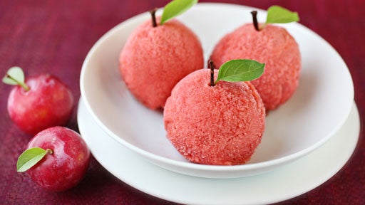 Healthy Sugar Plum Champagne Sorbet by Food Blogger Liz Vidyarthi. 