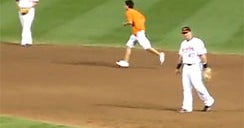Fan Runs onto Baseball Field, Security Doesn't CBS News