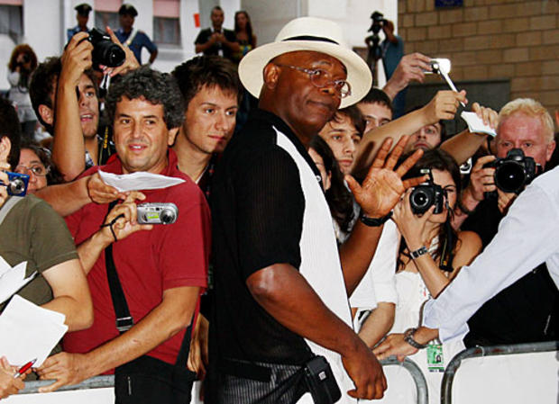 Actor Samuel L. Jackson poses with the fans during Giffoni Experience 2010 on July 30, 2010 in Giffoni Valle Piana, Italy. (Photo by Vittorio Zunino Celotto/Getty Images) 