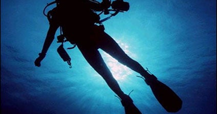 U.S. inventor of early scuba device dies at 93 CBS News