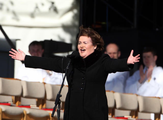 Susan Boyle Sings at Papal Mass in Scotland - CBS News