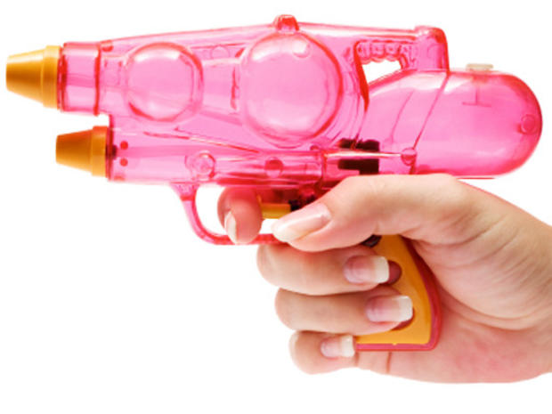 water pistol, gun, toy, pink 
