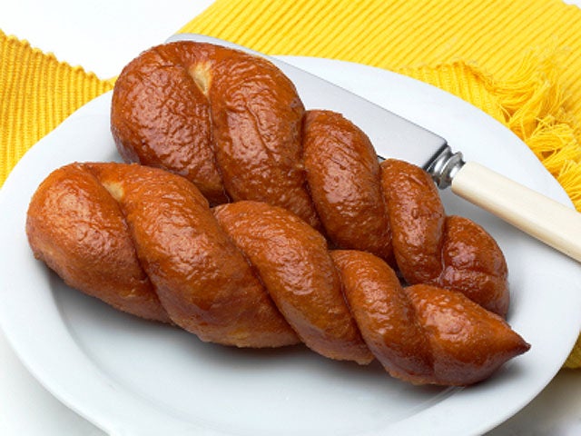 twisted bread, challah, generic, 4x3 