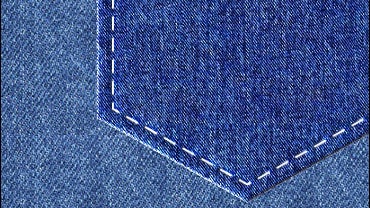 Wal-Mart Thief Steals New Pair of Jeans, Leaves Behind His Old Denim ...and His Wallet 