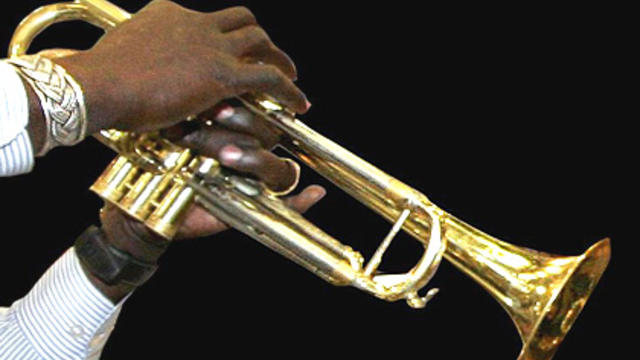trumpet1.jpg 