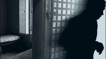 Inmate Locks Guards, Sheriff's Deputy In Cell During Jail Search 