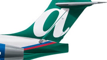 An AirTran Airways Boeing 717 