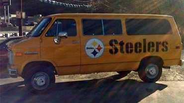 Steeler-Styled Van Used to Serve Warrants in Pa. 