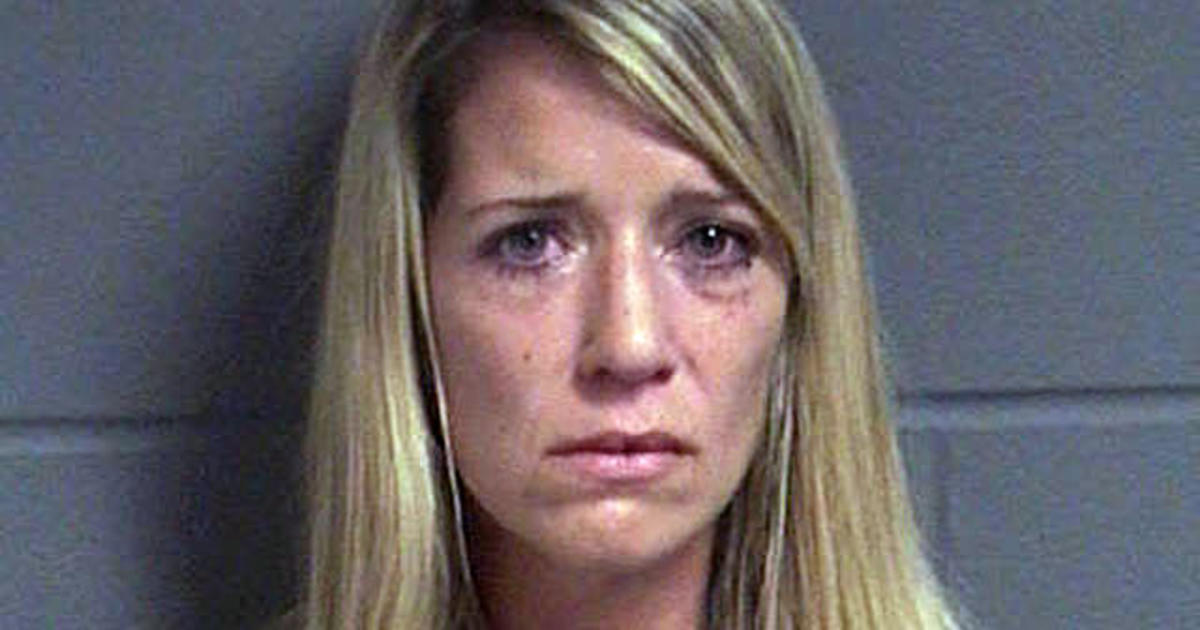 Texas Mom Sent Nude Pics To Friends Son 