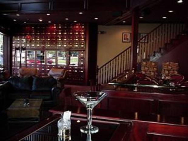 Robustos Martini Lounge 