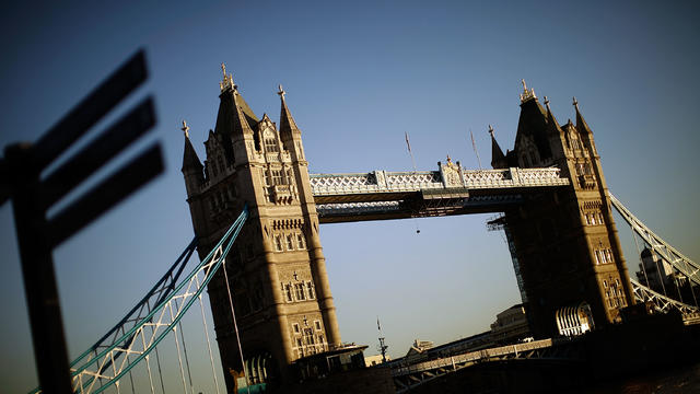 london-bridge.jpg 