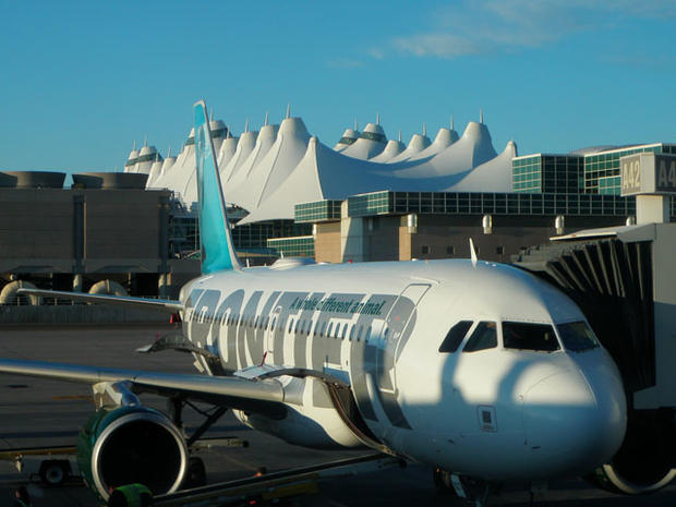 frontier-airlines-plane-at-dia.jpg 