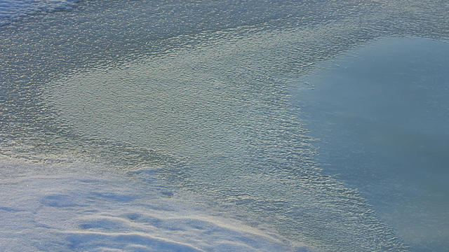 lake-ice1.jpg 