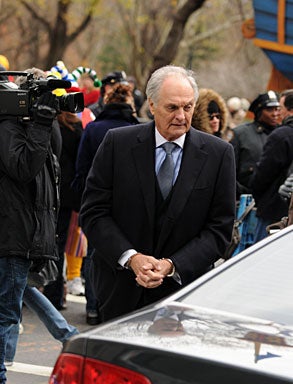 014-alan-alda.jpg 