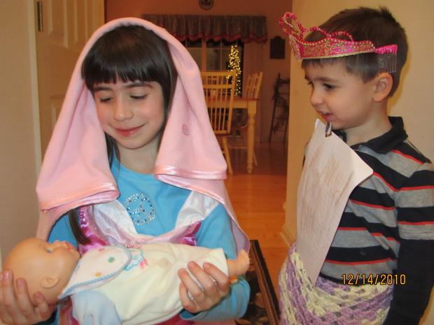 brooke-and-ethan-as-mary-and-joseph2.jpg 