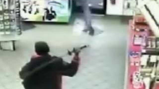 Clerk Foils Robbery Attempt with Sword in SC 