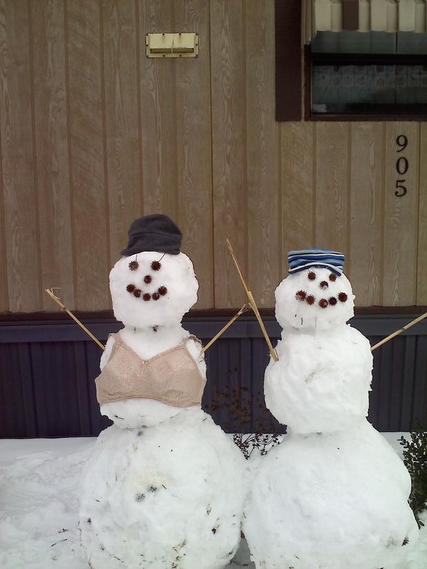 beckis-snowman-and-woman.jpg 
