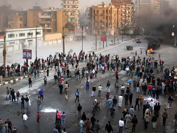 cairo_protests_AP11012719120.jpg 