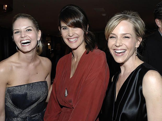 From left to right, actress Jennifer Morrison, actress Cobie Smulders, and actress Julie Benz at the ELLE Women in Television dinner in West Hollywood, Calif. on Thursday, Jan. 27, 2011. (AP Photo/Dan Steinberg) 