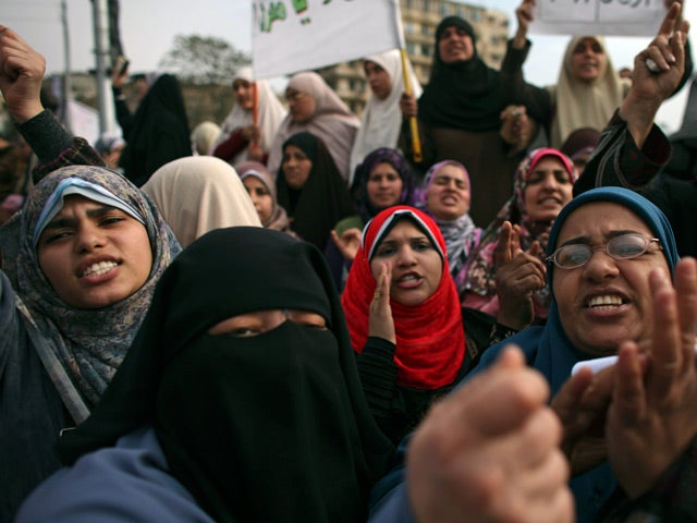 egypt_protests_AP110201117816.jpg 