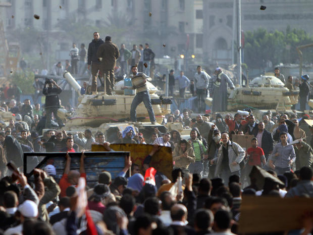 cairo_protests_AP110202022353.jpg 