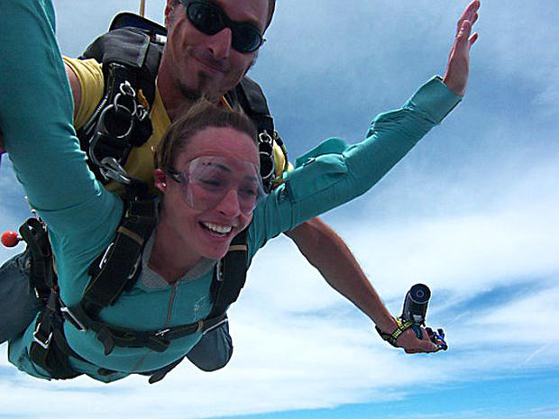 sky-diving-after-diagnoses-.jpg 
