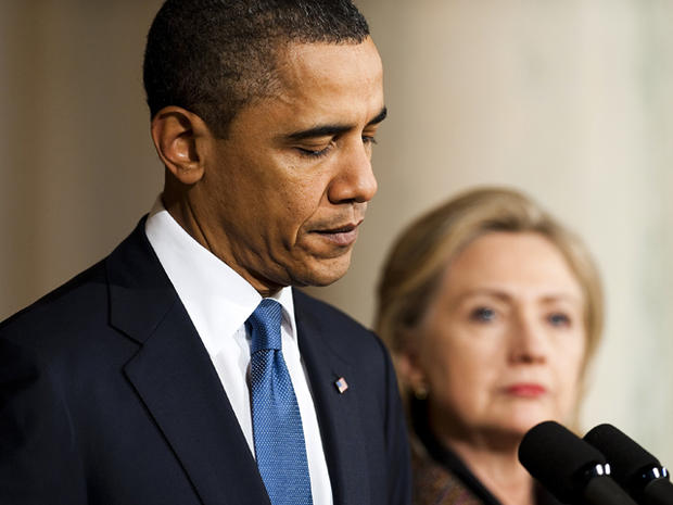 US President Barack Obama makes a statement on Libya with US Secretary of State Hillary Clinton 