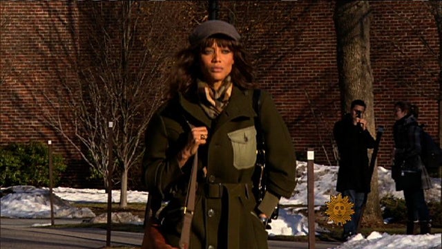 tyrabanks03.jpg 