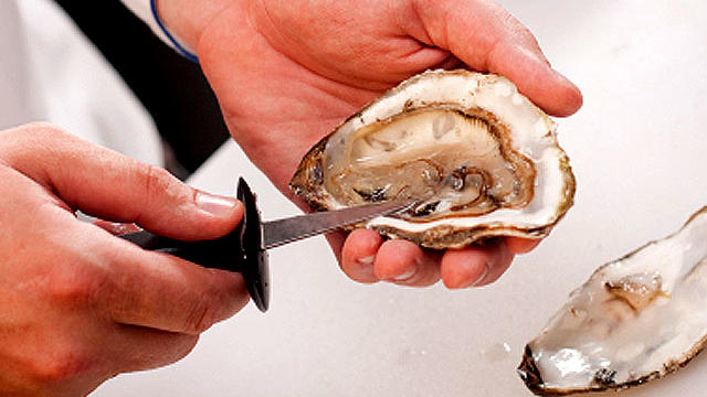 oyster_iStock_000012652220X.jpg 