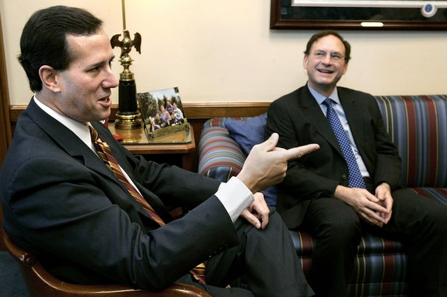 santorum_alito_56222895.JPG 