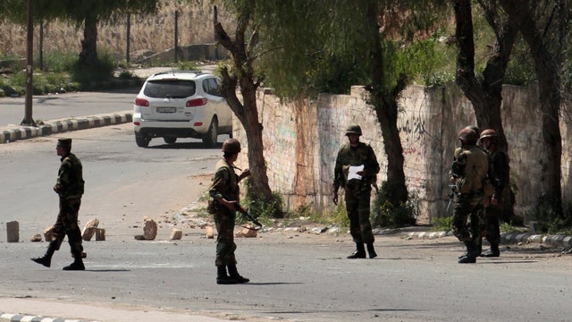 Syrian army soldiers 