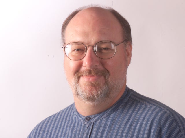 Kent Heitholt was the sports editor of the Columbia Tribune. 