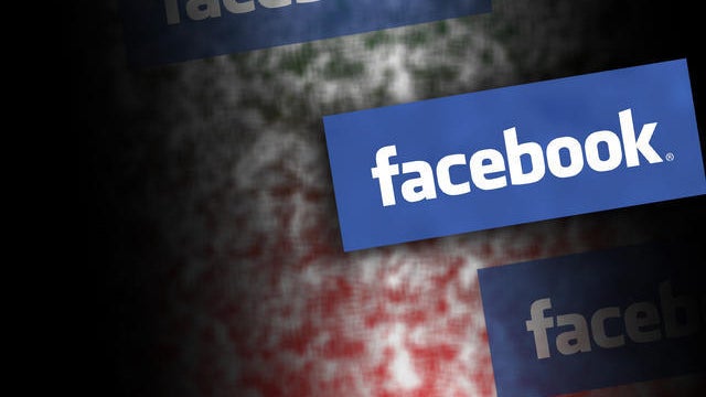 Girl's mom sues Chicago teacher over Facebook hairdo flap 