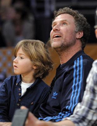 008-lakers-ferrell.gif 