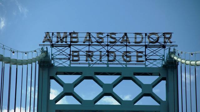 windsor_detroit_from_the_ambassador_bridge1.jpg 
