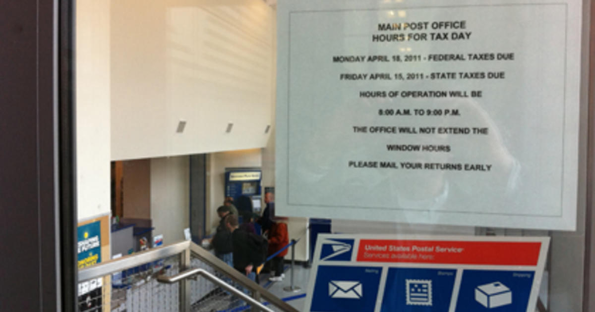 Procrastinators Hurry To Post Office To File Taxes CBS Philadelphia