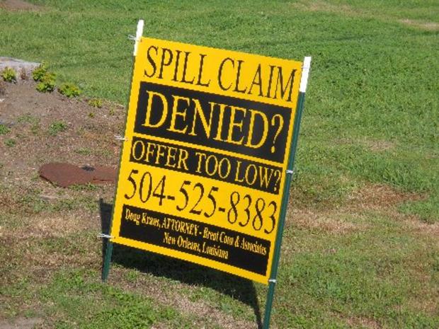 Oil_Spill_Claims_Sign.JPG 